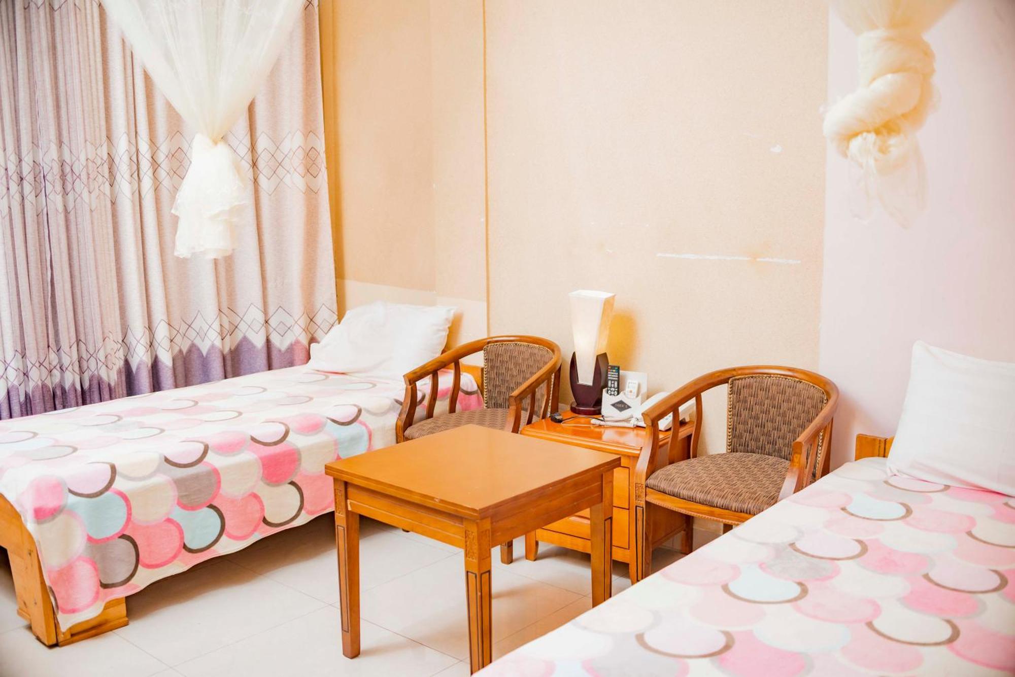 Tigers'S Apartment Hotel Bujumbura Exterior photo
